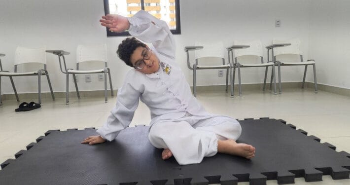 Aula de judô para crianças e adolescentes na fundação Dorina Nowill (Divulgação/Fundação Dorina)