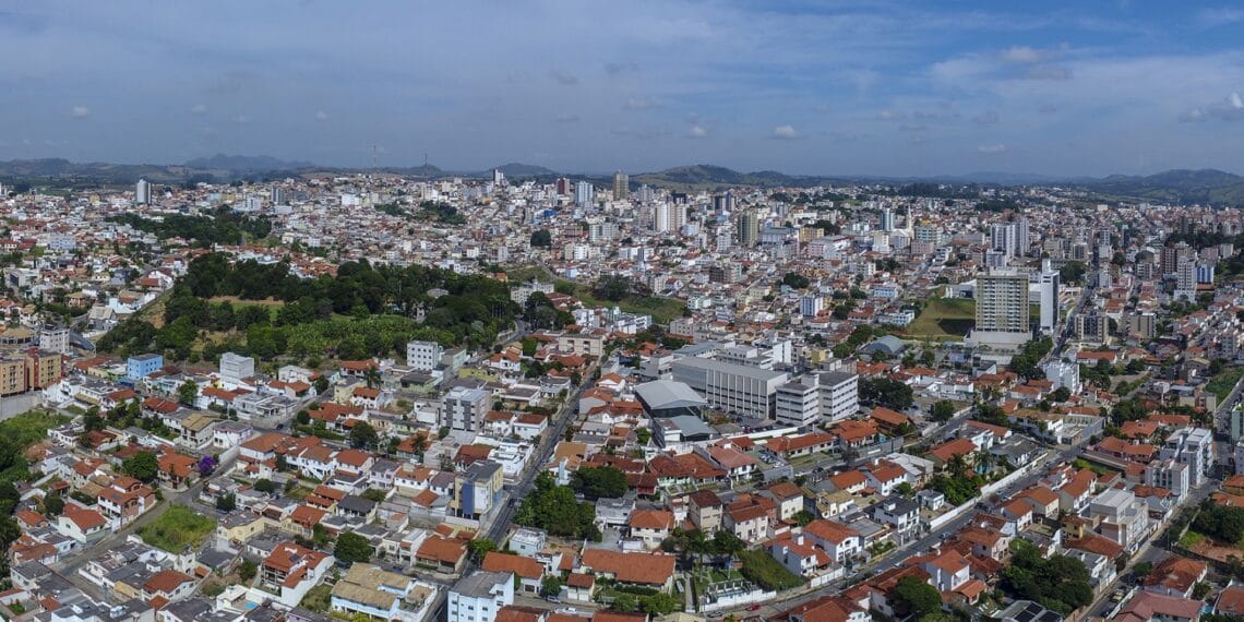 IPTU 2026 Lavras: emita online, pelo WhatsApp ou presencial. Desconto de até 10% até 10/03! Consulte valores, tire 2ª via e aproveite os benefícios fiscais!