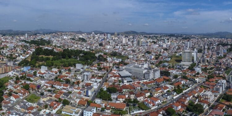 IPTU 2026 Lavras: emita online, pelo WhatsApp ou presencial. Desconto de até 10% até 10/03! Consulte valores, tire 2ª via e aproveite os benefícios fiscais!