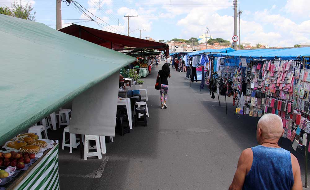 Onde encontrar feiras livres em Atibaia hoje — Locais e horários