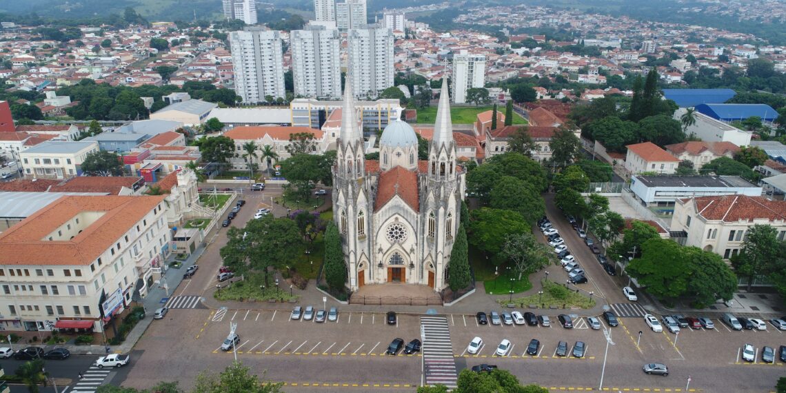 IPTU 2026 em Botucatu: carnês, prazos, desconto, parcelamento, reajuste e 2ª via