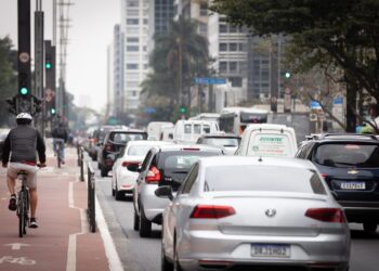 Alíquota para os carros de passeio continua a mesma do ano passado, 4% Foto: Divulgação/Governo de SP