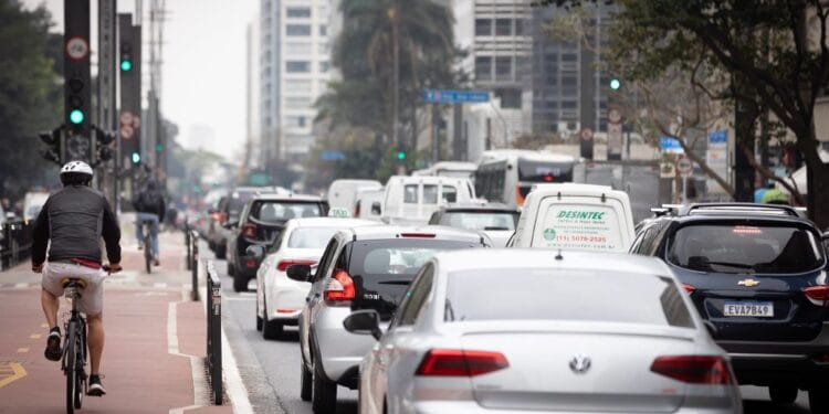 Alíquota para os carros de passeio continua a mesma do ano passado, 4% Foto: Divulgação/Governo de SP