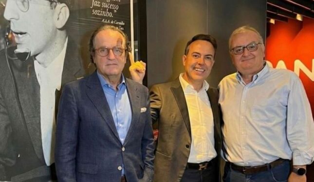 Augusto Amaral de Carvalho Filho presidente do Conselho do Grupo Jovem Pan, Rinaldi Faria, fundador do Grupo Patati Patatá e Rede Mais Família e Marcelo Carvalho Vice-presidente do Grupo Jovem Pan / divulgação