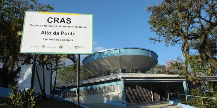 CRAS São José dos Campos: veja os 11 endereços organizados por região, como agendar e acessar Bolsa Família, BPC e CadÚnico. Atendimento gratuito seg–sex, das 8h às 17h!
