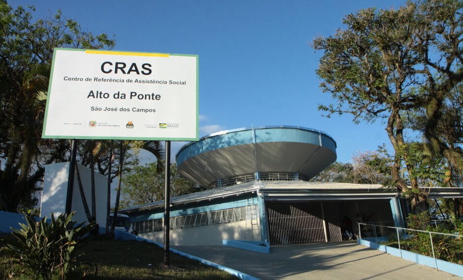 CRAS São José dos Campos: veja os 11 endereços organizados por região, como agendar e acessar Bolsa Família, BPC e CadÚnico. Atendimento gratuito seg–sex, das 8h às 17h!