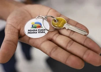 Brasília (DF), 24/03/2026 - O presidente da República, Luiz Inácio Lula da Silva, participa da entrega simultânea de 2.215 moradias do Minha Casa, Minha Vida. A cerimônia também ocorre nos municípios de Santarém (PA), Dias d’Avila (BA), Rio Largo (AL) e São Braz (AL). (Crédito: Marcelo Camargo/Agência Brasil)