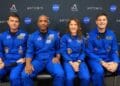 Actígrafo aparece em foto divulgada pela Nasa no pulso do astronauta Reid Wiseman, o primeiro da esquerda para a direita. Foto: Kim Shiflett/Nasa/Divulgação