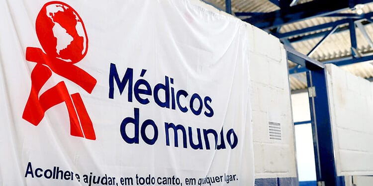 A segunda Ação da Médicos do Mundo no Centro Pop de Itanhaém acontece neste domingo (26), oferecendo saúde gratuita e humanizada para pessoas em vulnerabilidade e seus animais.