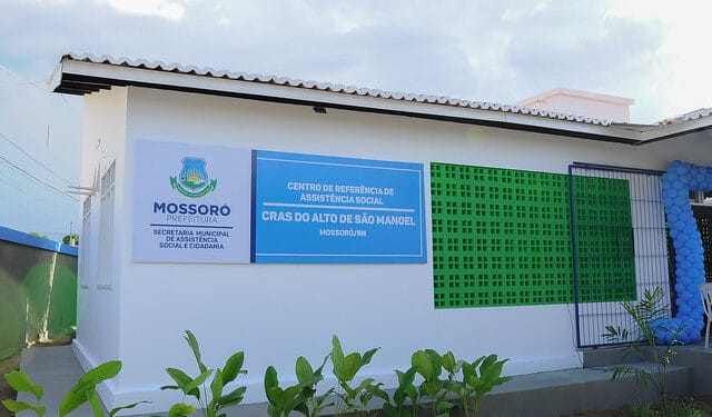 Encontre o CRAS Mossoró mais próximo de você: endereços e telefones das 14 unidades, serviços disponíveis, documentos necessários e como ser atendido gratuitamente pela Semasc.