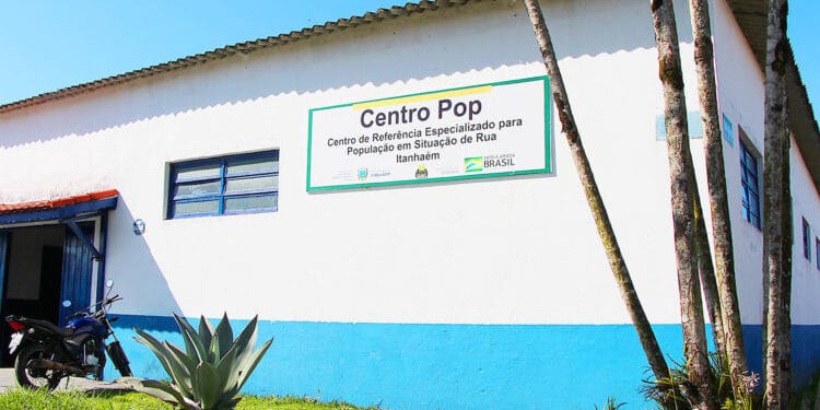 Centro POP Itanhaém: atendimento gratuito para pessoas em situação de rua na Rua Vítor Meireles, 51 – Belas Artes. De segunda a sexta, das 8h às 17h. Tel: (13) 3427-5390.