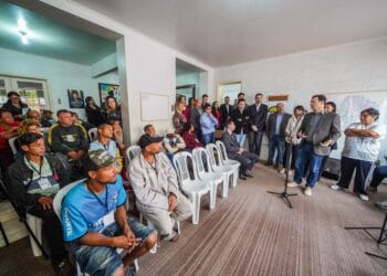 Centro POP Porto Alegre: 3 unidades abertas 7 dias por semana, das 8h às 17h. Veja endereços, como funciona o acesso espontâneo e os serviços gratuitos para pessoas em situação de rua.