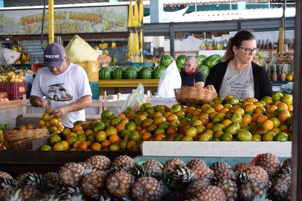 feira livre em Vitória da Conquista hoje