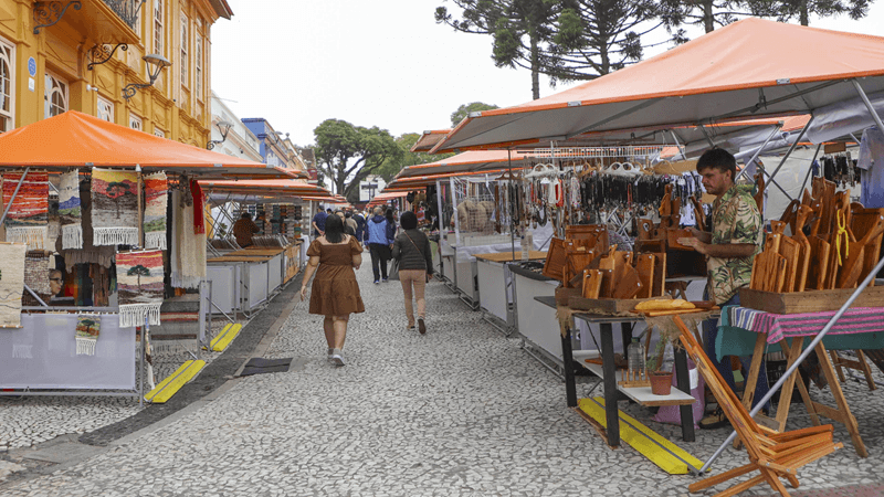 feira livre em Curitiba hoje