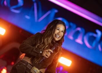 Cerca de 30 mil pessoas compareceram ao Kartódromo Municipal para celebrar, com muita música sertaneja, o aniversário do município paulista