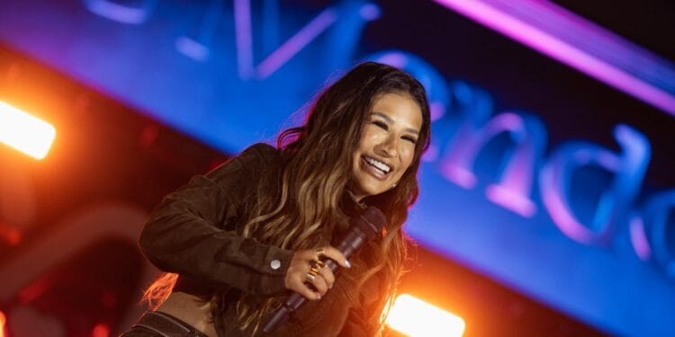 Cerca de 30 mil pessoas compareceram ao Kartódromo Municipal para celebrar, com muita música sertaneja, o aniversário do município paulista