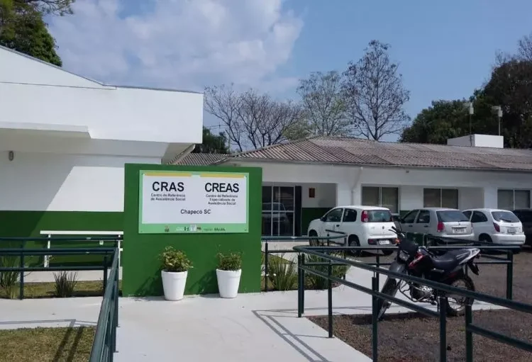 CRAS Chapecó SC endereços telefones bairros atendidos serviços assistência social gratuito